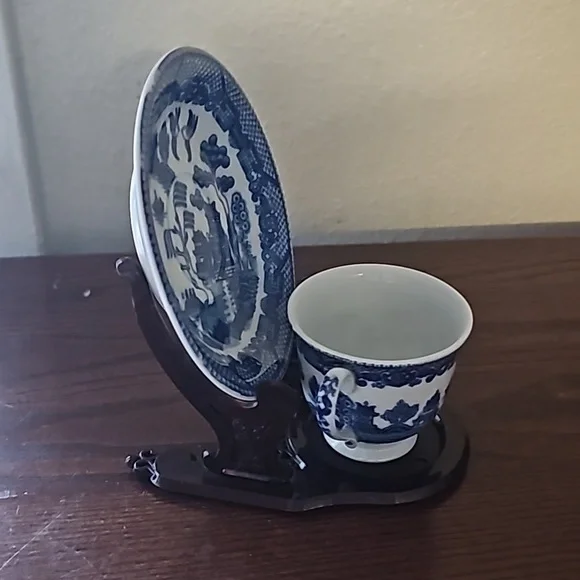 1940s Maruta Phoenix Small Japanese Tea Cup and Saucer with Stand - Picture 2 of 13